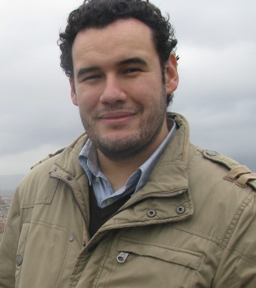 Dr. Alonso Ramírez Cover